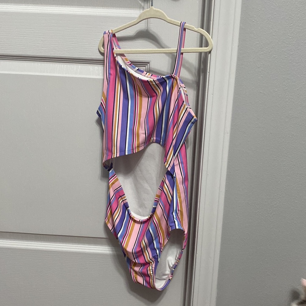 Swimsuit - Picture 2 of 2